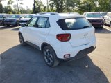 Used 2023 Hyundai Venue SEL image 3