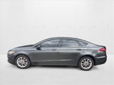 Used 2020 Ford Fusion SE image 2