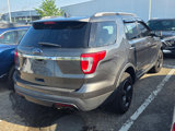 Used 2017 Ford Explorer XLT image 3