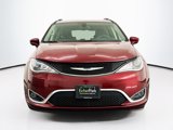 Used 2018 Chrysler Pacifica Touring-L image 2