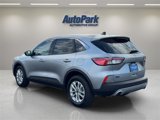 Used 2022 Ford Escape SE image 5