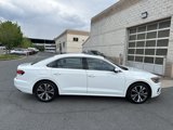 Used 2021 Volkswagen Passat 2.0T SE image 2