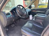 Used 2013 Chevrolet Suburban LTZ image 4