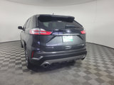 Used 2019 Ford Edge Titanium image 6