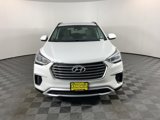 Used 2017 Hyundai Santa Fe SE image 2