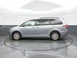 Used 2014 Toyota Sienna LE image 4