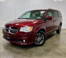 Used 2017 Dodge Grand Caravan SXT image 3