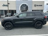 Used 2018 Jeep Grand Cherokee Altitude image 2