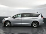 Used 2022 Chrysler Voyager LX image 2