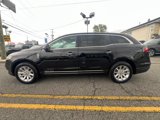 Used 2018 Lincoln MKT AWD image 6