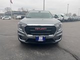 Used 2024 GMC Terrain SLE image 2