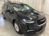 Used 2022 Chrysler Pacifica Touring-L image 2