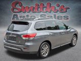 Used 2015 Nissan Pathfinder SV image 6