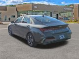 Certified 2024 Hyundai Elantra SEL w/ Convenience Package image 5