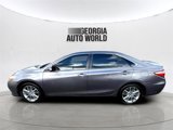 Used 2015 Toyota Camry SE image 2