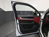 Used 2024 Porsche Cayenne image 6