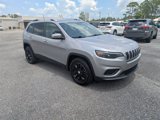 Used 2021 Jeep Cherokee Latitude image 2