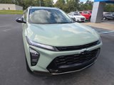 Used 2025 Chevrolet Trax ACTIV w/ Sunroof Package image 2