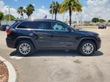 Used 2021 Jeep Grand Cherokee Laredo image 4