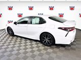 Used 2023 Toyota Camry SE image 6