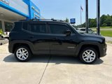 Used 2017 Jeep Renegade Latitude w/ Cold Weather Group image 3