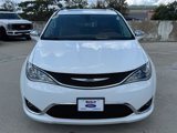 Used 2017 Chrysler Pacifica Limited image 2