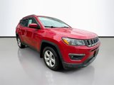 Used 2018 Jeep Compass Latitude w/ Cold Weather Group image 2
