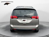 Used 2018 Chrysler Pacifica Touring-L image 4