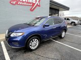 Used 2017 Nissan Rogue SV w/ SV Premium Package image 2