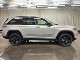 New 2025 Jeep Grand Cherokee Laredo image 5