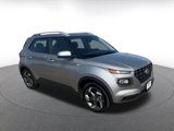 Used 2023 Hyundai Venue SEL image 2
