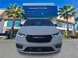 New 2025 Chrysler Pacifica Limited image 3