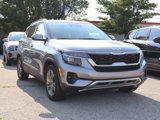 Used 2023 Kia Seltos S w/ Navigation Package image 3