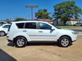 Used 2007 Mitsubishi Outlander image 2