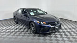 Used 2022 Toyota Camry SE image 2
