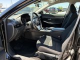 Used 2022 Nissan Sentra SV image 2