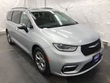 Used 2023 Chrysler Pacifica Limited w/ Trailer Tow Group image 3
