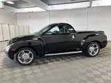 Used 2004 Chevrolet SSR w/ Preferred Equipment Group image 2
