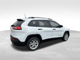 Used 2017 Jeep Cherokee Sport image 5