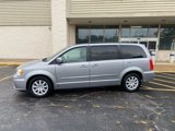 Used 2014 Chrysler Town & Country Touring image 2