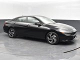 New 2025 Hyundai Elantra SEL image 3