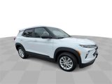 Used 2025 Chevrolet TrailBlazer LS w/ LS Convenience Package image 2