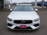 Used 2020 Volvo S60 T6 Momentum image 2