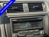 Used 2015 Volkswagen Jetta S image 4