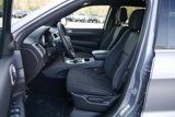 Used 2019 Jeep Grand Cherokee Laredo image 3
