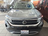 Used 2024 Volkswagen Taos SE w/ Panoramic Sunroof Package image 3