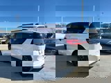 Certified 2024 Chrysler Pacifica Premium image 3