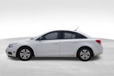 Used 2013 Chevrolet Cruze LS image 4