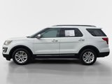 Used 2016 Ford Explorer XLT image 2