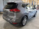 Used 2017 Nissan Rogue SV w/ SV Premium Package image 6